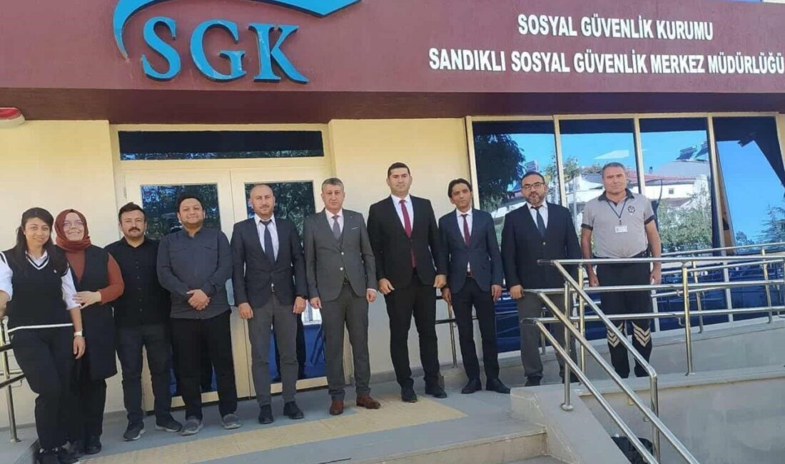 Sandıklı’da kayıt dışı çalışmayla mücadele anlatıldı Sosyal Güvenlik Kurumu (SGK), Afyonkarahisar İl Müdürlüğü tarafından kayıt dışı