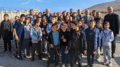Sarık Köyü’nde eğitim gören miniklerin heyecanına AK Parti Afyonkarahisar İl