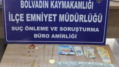 Afyonkarahisar’da telefonda aradıkları aileyi yaklaşık 2 milyon TL dolandıran 2
