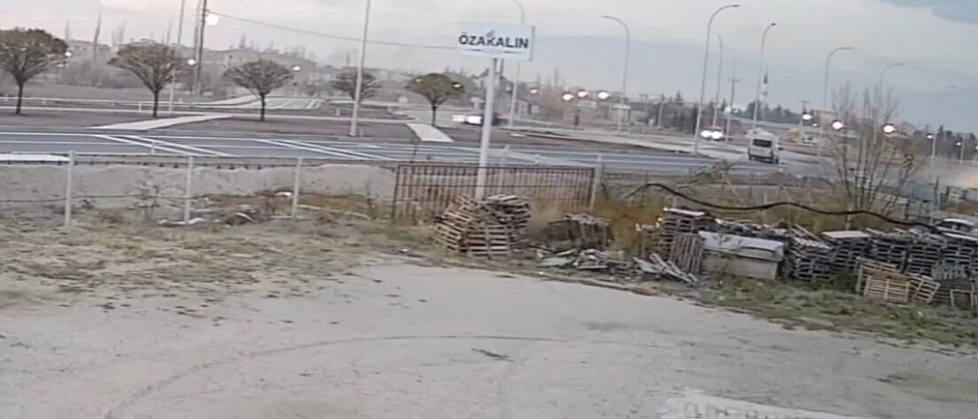 Afyonkarahisar’da meydana gelen ve çoğunluğu öğrenci 18 kişinin yaralandığı kazanın