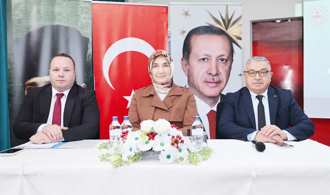 Vali Doç. Dr. Kübra Güran Yiğitbaşı, Şuhut’ta merkez mahalle ve