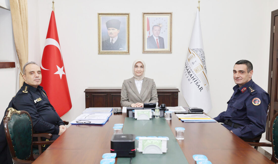 Vali Doç. Dr. Kübra Güran Yiğitbaşı, İçişleri Bakanı Ali Yerlikaya’nın