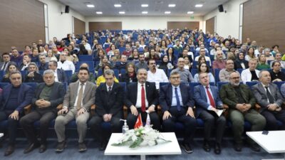 Afyonkarahisar Sağlık Bilimleri Üniversitesi (AFSÜ) Rektörü Prof. Dr. Adem Aslan,
