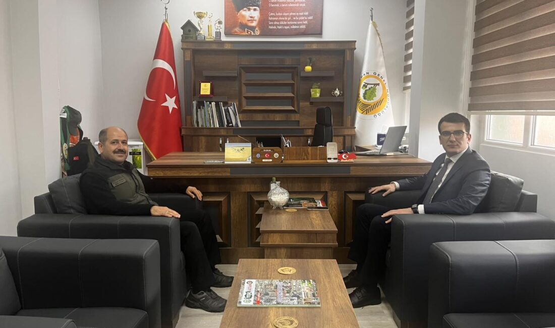 Evciler Kaymakamı Halil İbrahim Okumuş, Dinar Orman İşletme Müdürü Ahmet