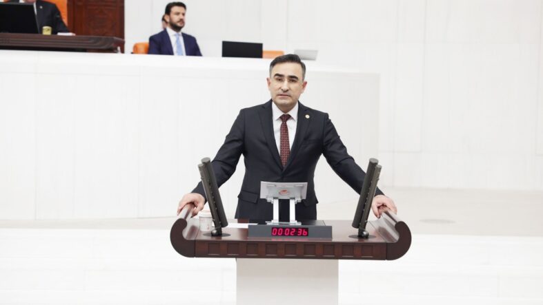 Adalet ve Kalkınma Partisi (AK Parti)  Afyonkarahisar Milletvekili Hasan Arslan,