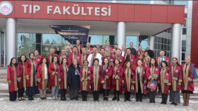 Afyonkarahisar Sağlık Bilimleri Üniversitesinde (AFSÜ) düzenlenen Akademik Yükseltme ve Ödül