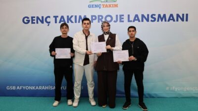 Afyonkarahisar Valisi Doç. Dr. Kübra Güran Yiğitbaşı, okuma, gönüllülük ve