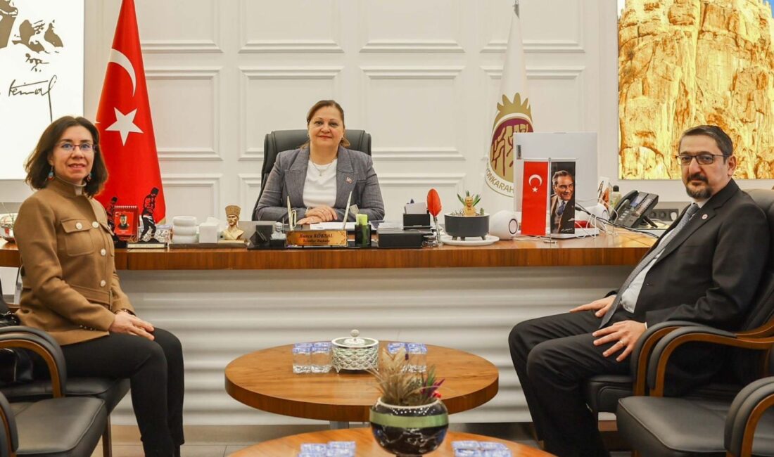 Afyonkarahisar Belediye Başkanı Burcu Köksal, Uşak Barosu Başkan Yardımcısı Av.