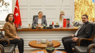 Afyonkarahisar Belediye Başkanı Burcu Köksal, Uşak Barosu Başkan Yardımcısı Av.