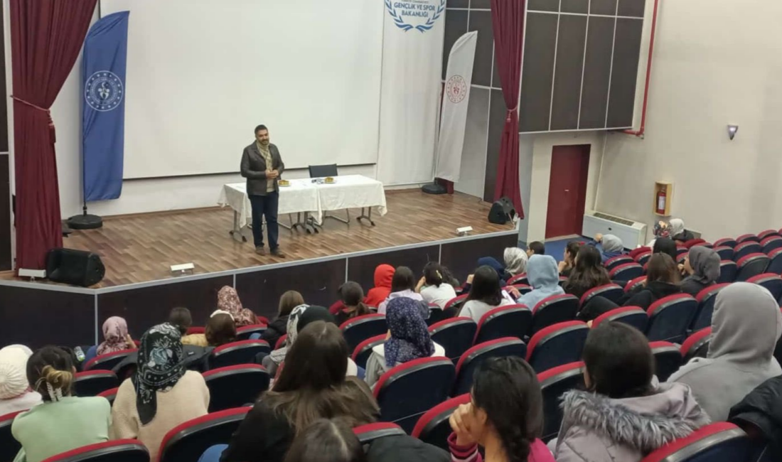 GSB Afyonkarahisar Yurtları bünyesindeki Çiğiltepe Yurdu’nda, AFSÜ Hastanesi Başhekimi Doç.
