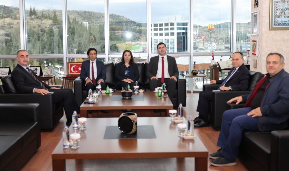 Afyonkarahisar Sosyal Güvenlik Kurumu (SGK) İl Müdürü Süleyman Çelikbaş, İl