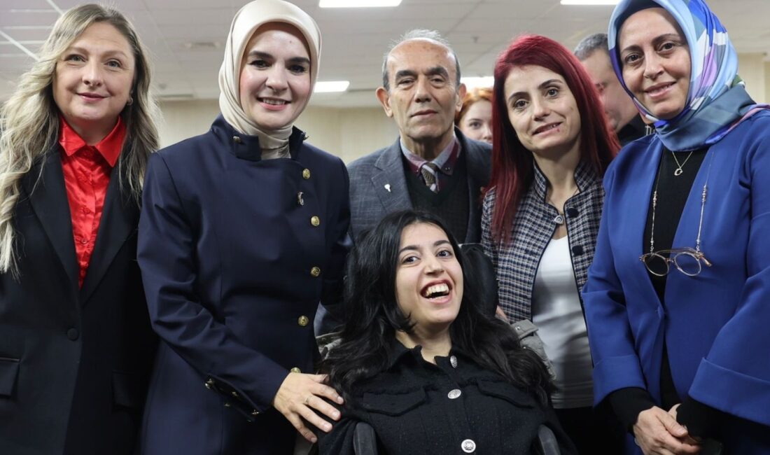 Aile ve Sosyal Hizmetler Bakanı Mahinur Özdemir Göktaş, 3 Aralık