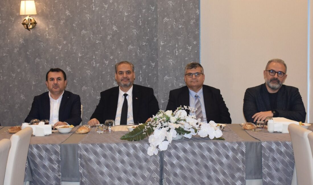 Afyonkarahisar Sağlık Bilimleri Üniversitesi (AFSÜ) Rektörü Prof. Dr. Adem Aslan,