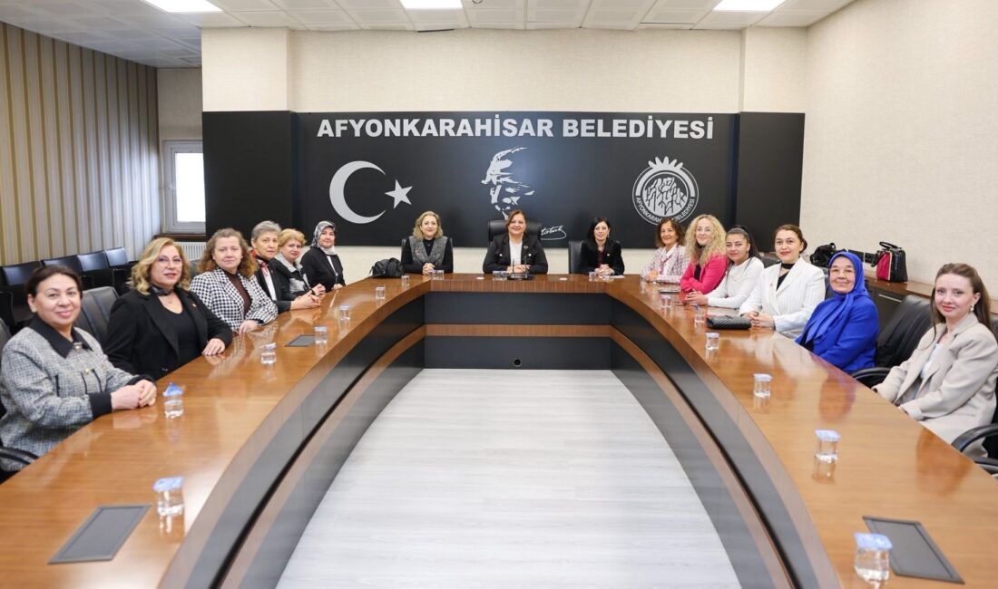 Afyonkarahisar Belediye Başkanı Burcu Köksal, Cumhuriyet Halk Partisi Afyonkarahisar İl