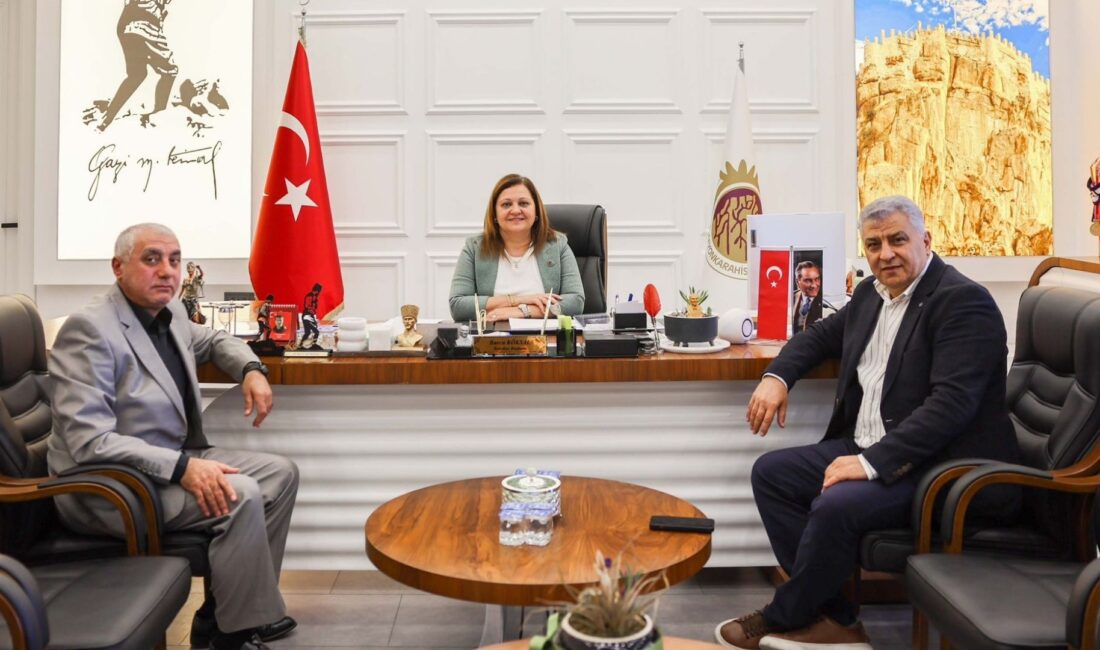 Afyonkarahisar Belediye Başkanı Burcu Köksal, Bursa Afyonkarahisarlılar Yardımlaşma ve Dayanışma
