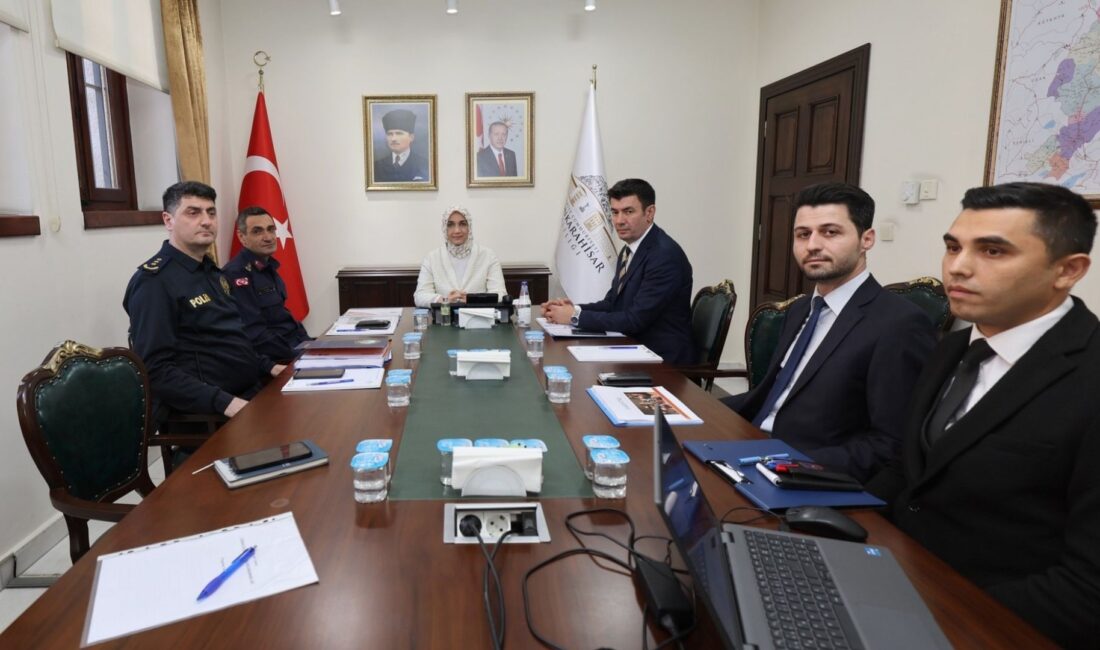 Afyonkarahisar Valisi Doç. Dr. Kübra Güran Yiğitbaşı başkanlığında; Vali Yardımcısı