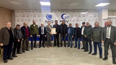 Saadet Partisi Afyonkarahisar İl Başkanı Beytullah Karataş, il yönetim kurulu