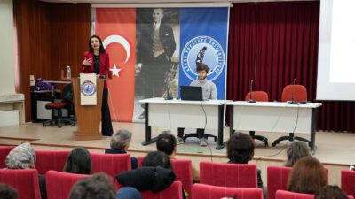 Afyon Kocatepe Üniversitesi (AKÜ) Sosyal Bilimler Enstitüsü tarafından “Akademide Dilin