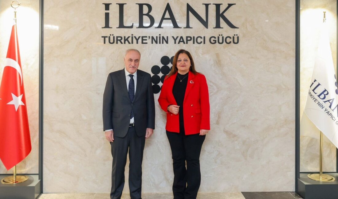 Afyonkarahisar Belediye Başkanı Burcu Köksal, görevine yeni başlayan İller Bankası