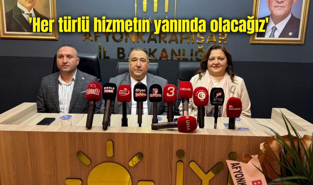Afyonkarahisar Belediye Başkanı Burcu Köksal, İYİ Parti Afyonkarahisar İl Başkanlığını