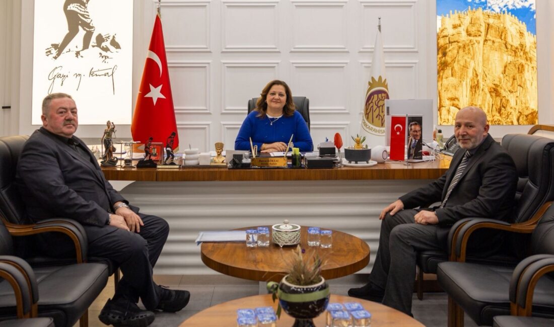 Afyonkarahisar Belediye Başkanı Burcu Köksal, İl Genel Meclis Başkanı Mehmet