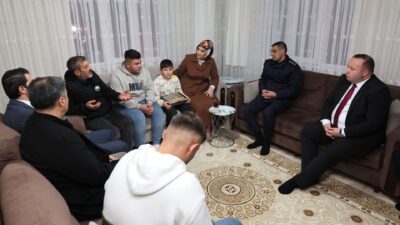 Afyonkarahisar Valisi Doç. Dr. Kübra Güran Yiğitbaşı, cuma günü gerçekleştirilen