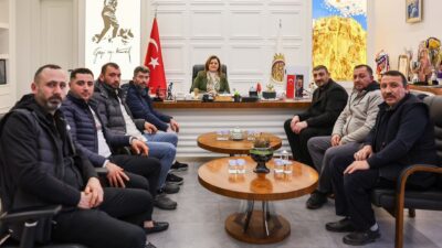 Afyonkarahisar Belediye Başkanı Burcu Köksal, Sebze ve Meyveciler Esnaf Odası
