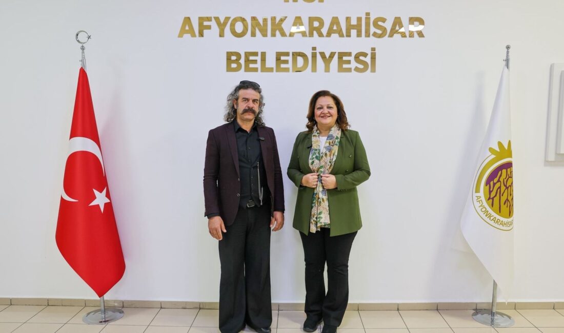 Afyonkarahisar Belediye Başkanı Burcu Köksal, halk arasında “Pala Dayı” olarak