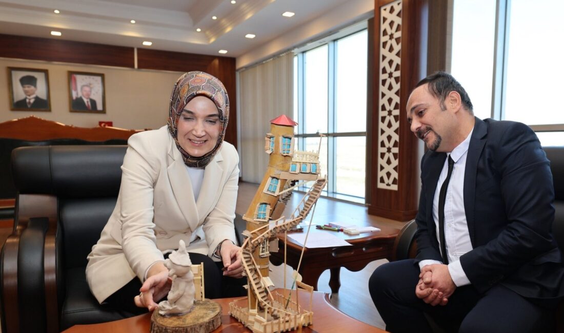 Afyonkarahisar Valisi Doç. Dr. Kübra Güran Yiğitbaşı, Afyonkarahisar Girne Koleji
