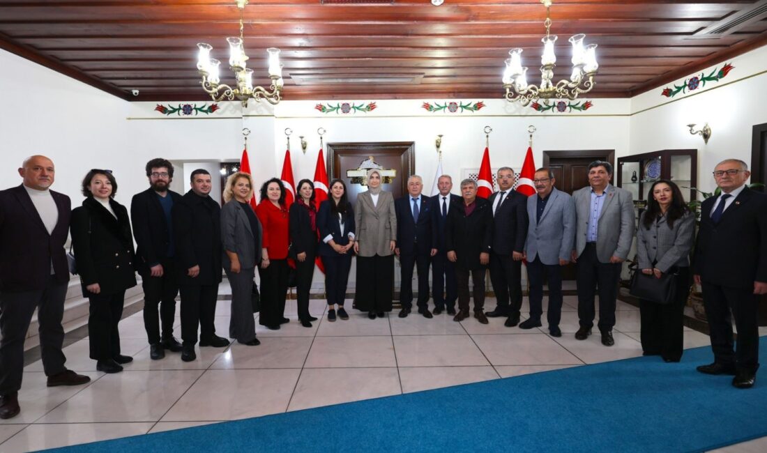 Afyonkarahisar Valisi Doç. Dr. Kübra Güran Yiğitbaşı, CHP Afyonkarahisar İl