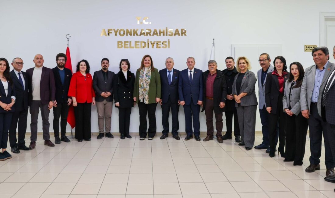 Afyonkarahisar Belediye Başkanı Burcu Köksal, CHP Afyonkarahisar İl Başkanı Hasan