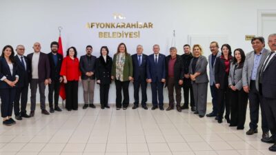 Afyonkarahisar Belediye Başkanı Burcu Köksal, CHP Afyonkarahisar İl Başkanı Hasan