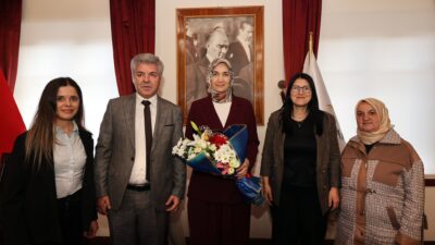 Vali Doç. Dr. Kübra Güran Yiğitbaşı başkanlığında, 3 Aralık Dünya