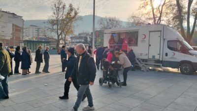 3 Aralık Dünya Engelliler Günü kapsamında Afyonkarahisar Kızılay Şubesi, kent