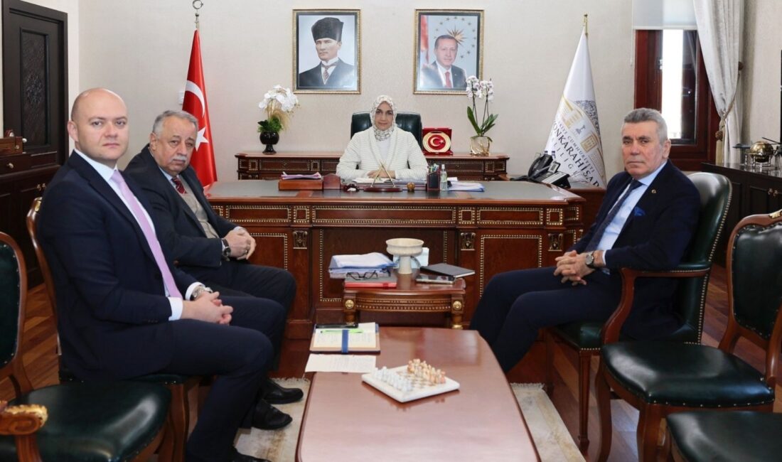 Afyonkarahisar Valisi Doç. Dr. Kübra Güran Yiğitbaşı’nın başkanlığında, Vali Yardımcıları
