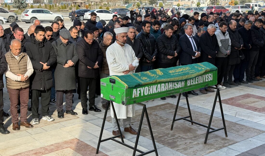Cumhuriyet Mahallesi’nden, Gülten Sayar’ın eşi, merhum Mustafa ve merhume Ayşe