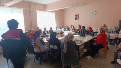 Afyonkarahisar’da 2025 yılında 512 çiftçi toplantısı gerçekleştirildiği ve toplantılarla 8