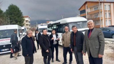 Afyonkarahisar’ın Dinar ilçesinde öğrenci servis araçlarına yönelik denetim gerçekleştirildi. Dinar