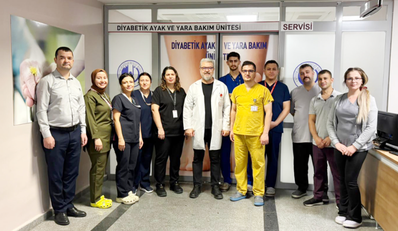 Afyonkarahisar Devlet Hastanesi bünyesinde 2021 yılında hizmete açılan Diyabetik Ayak