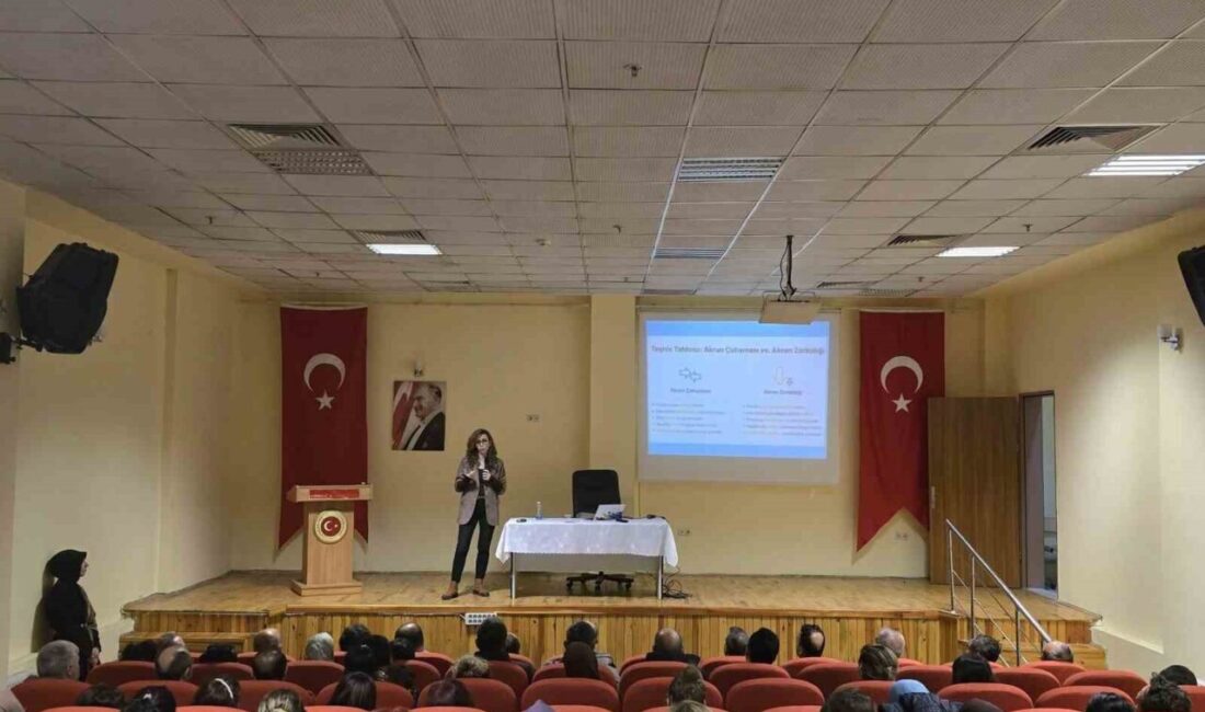 Emirdağ İlçe Millî Eğitim Müdürlüğü tarafından düzenlenen ‘Akran Zorbalığı Eğitimi’