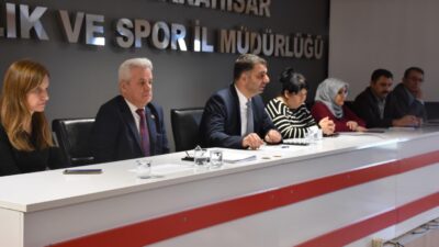 Afyonkarahisar Gençlik ve Spor İl Müdürü Nedim Aslan, yurt müdürleri,