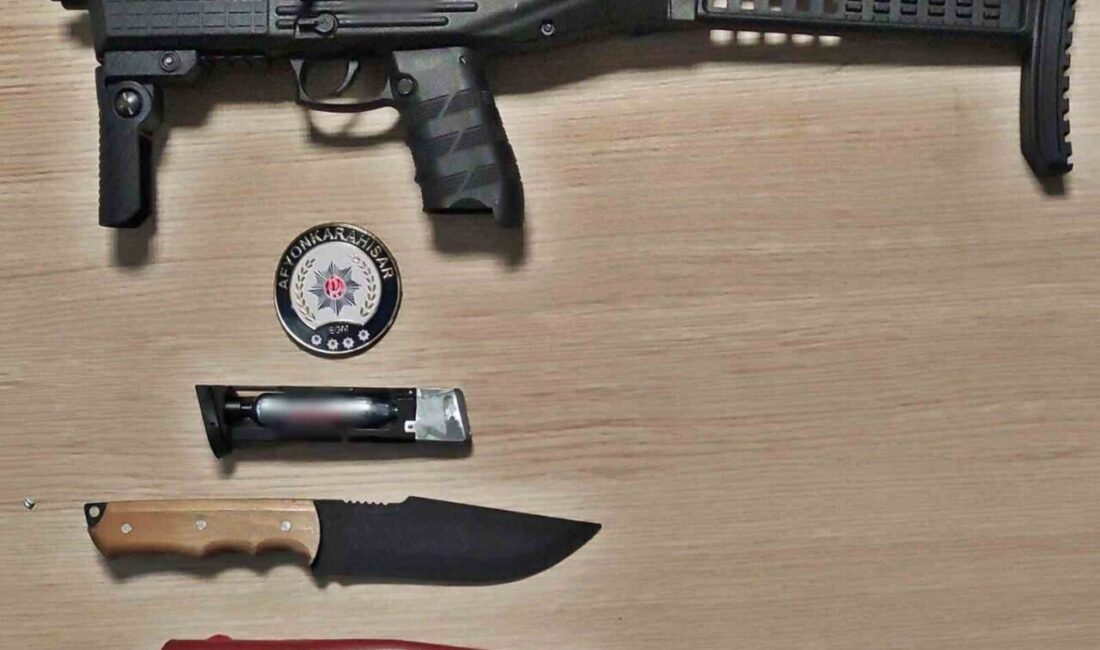 Afyonkarahisar’da yeni yıl öncesi yapılan çalışmalarda hapis cezası bulunan 20