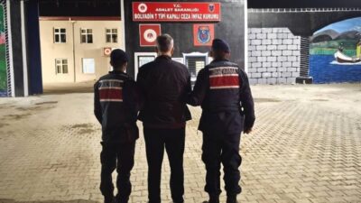 Afyonkarahisar’da jandarma tarafından gerçekleştirilen denetimlerde çeşitli suçlardan gözaltına alınan 31