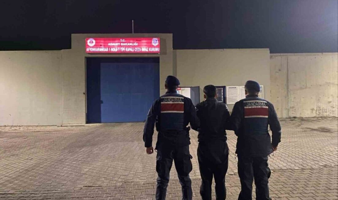 Afyonkarahisar’da jandarma tarafından bir adrese yapılan baskında 3 bin 680
