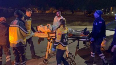 Kayseri’nin Melikgazi ilçesinde otomobil ile ticari taksinin çarpıştığı kazada 2