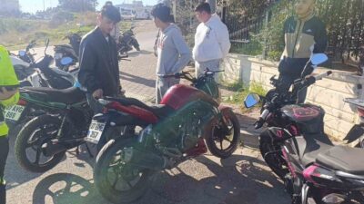 Antalya’nın Manavgat ilçesinde yolun karşısına geçmeye çalışan 6 yaşındaki kız