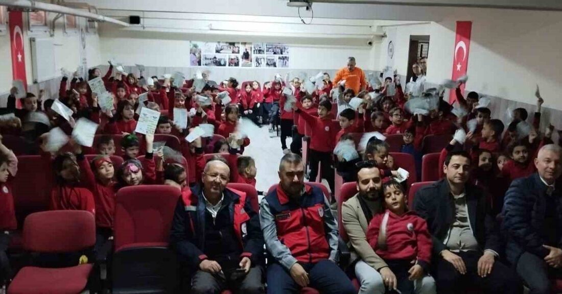 Afyonkarahisar’da gerçekleştirilen Yerli Malı Haftası etkinlikleri çerçevesinde öğrencilere gıda güvenliği