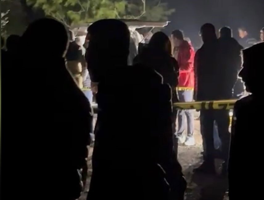 Osmaniye’de asri mezarlık içerisinde park halindeki bir otomobilde iki gencin
