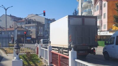 Afyonkarahisar Şuhut İlçe Emniyet Müdürlüğü ekipleri tarafından ilçe merkezinde dron