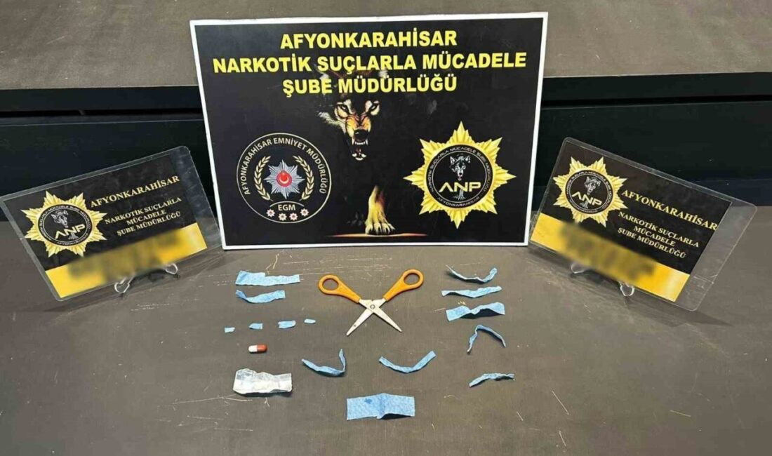 Afyonkarahisar’da polis tarafından torbacı diye adlandırılan uyuşturucu satıcılarına yönelik yapılan